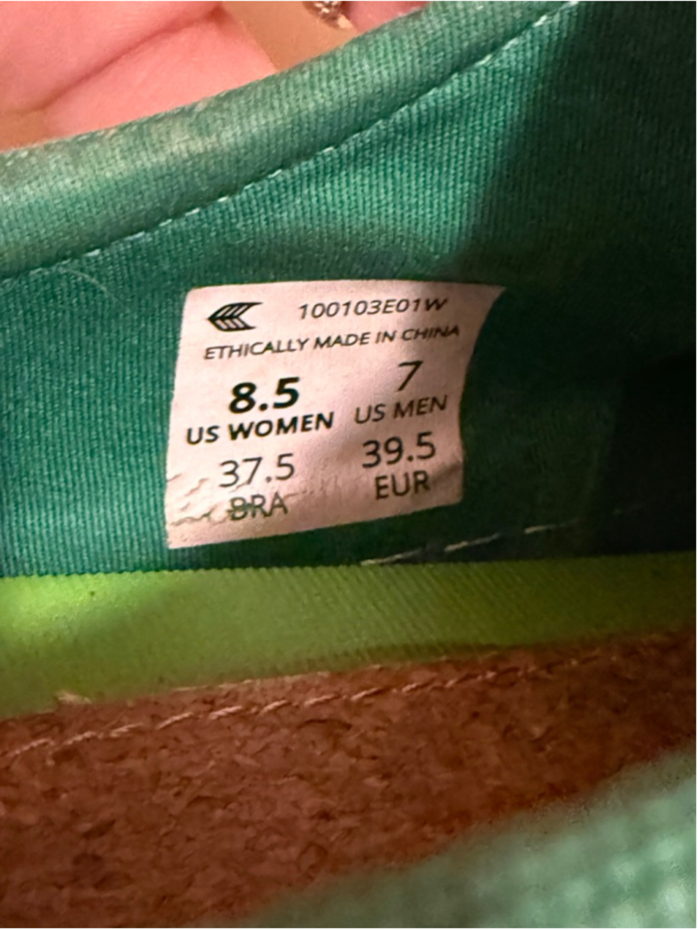 Cariuma OCA Low Spring Green Canvas Cork Heel Sneakers W 8.5/M7 Organic Cotton - Picture 10 of 10